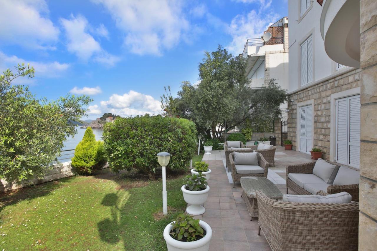 Royal Holiday Apartments Светі-Стефан Екстер'єр фото