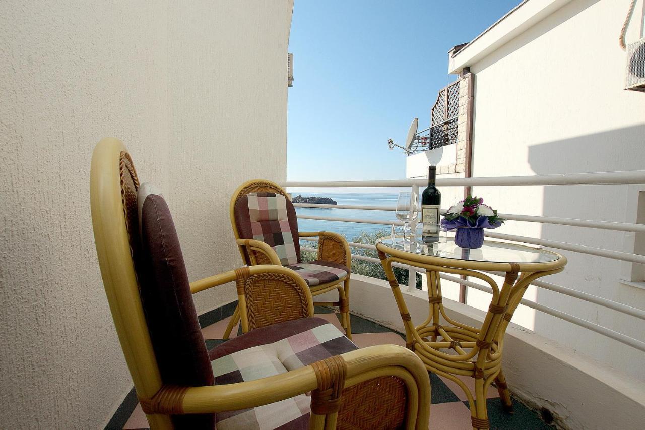 Royal Holiday Apartments Светі-Стефан Екстер'єр фото